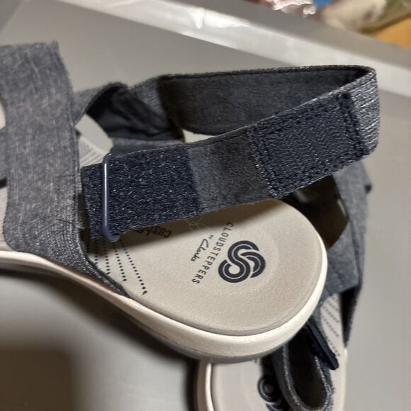 Clark's Cloudsteppers Soft Cushion Ankle Strap Sandal Heathered Denim Blue 8W - Picture 4 of 6